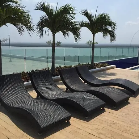 Apartamento Lindo Apto En Cartagena! Sale Directo A La Playa