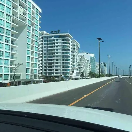Lindo Apto En Cartagena! Sale Directo A La Playa Apartamento Cartagena