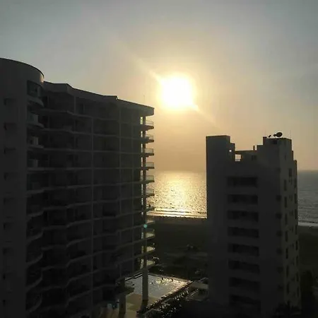 Lindo Apto En Cartagena! Sale Directo A La Playa